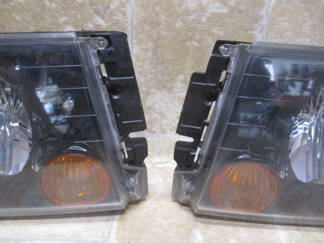 H11/ U61V/U62V/U61T/U62T/U61W/U62W/U71/U72 Minicab оригинальный передняя фара левый правый ①STANLEY P5701