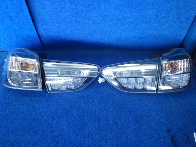 ウィッシュ 1.8G ZGE20W 後期 純正クリアテールランプ左右セット LED