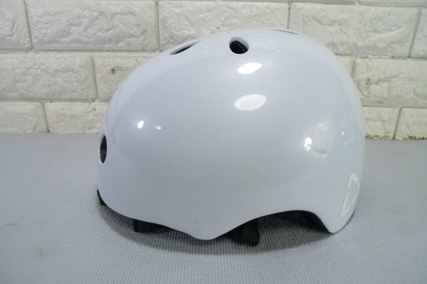 USED品 LEATT(リアット) MTB Trail 1.0 Solid 自転車ヘルメット SKN