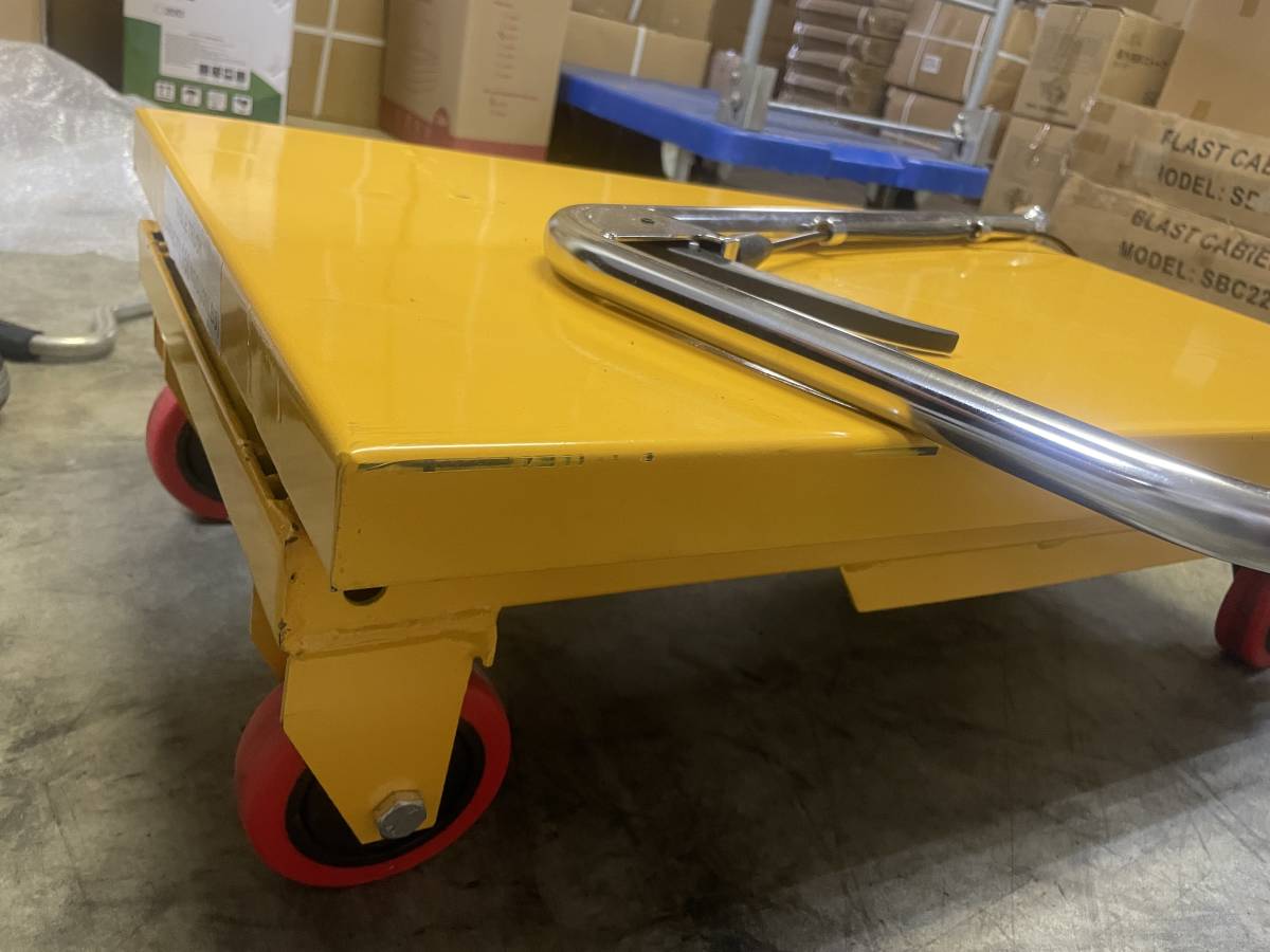 展示品】油圧式昇降台車 油圧式 テーブルリフト 耐荷重約150kg 展示品】油圧式昇降台車 油圧式 テーブルリフト 耐荷重約150kg