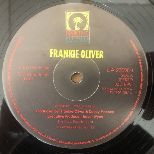 ●Frankie Oliver/SHE LIED TO ME//WHAT IS LIFE【1996/UKプロモ盤/12inch】_画像2