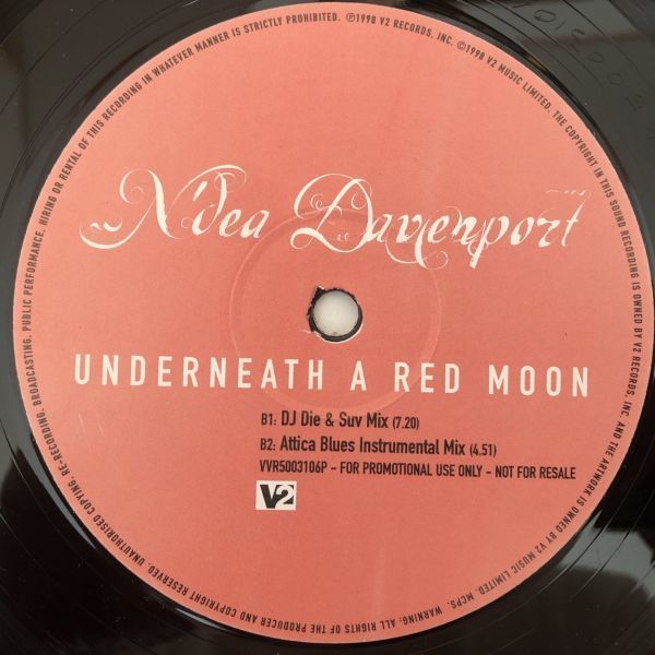 ◆N'Dea Davenport/UNDERNEATH A RED MOON【1998/UKプロモ盤/12inch】_画像3