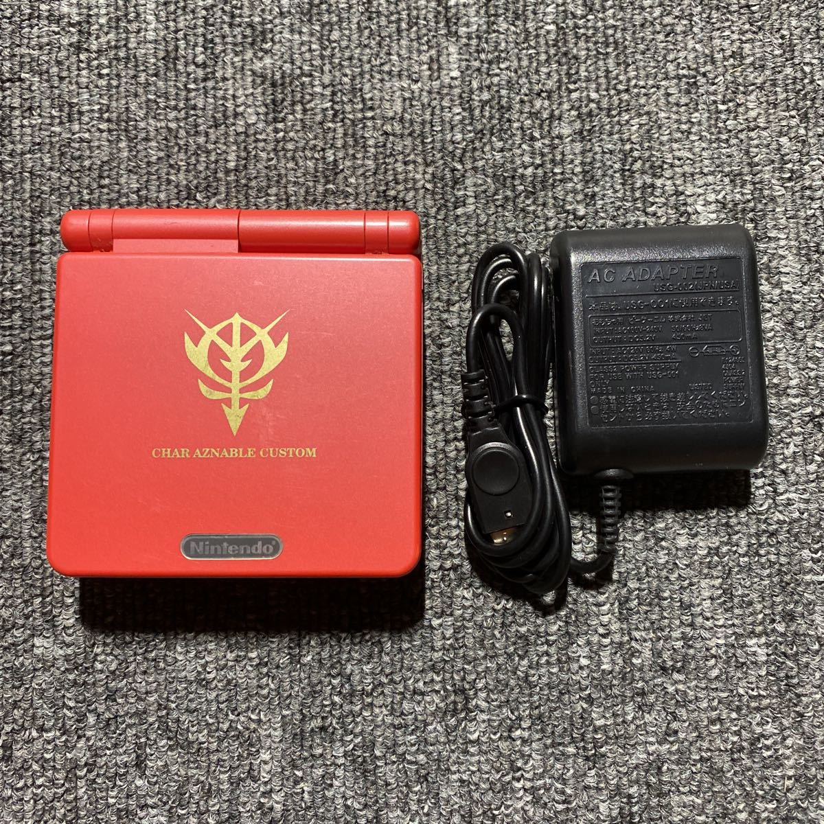 GBA ゲームボーイアドバンスSP シャア専用カラー 充電器付き GBA ゲームボーイアドバンスSP シャア専用カラー 充電器付き