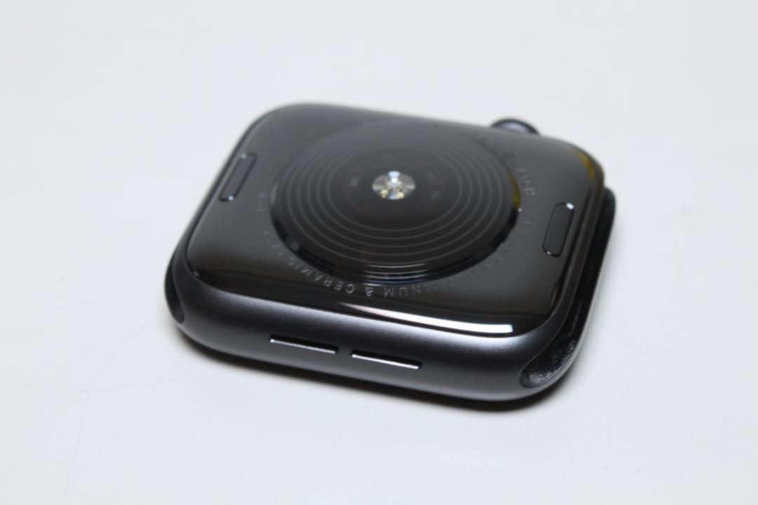 Apple Watch SE(第1世代)/GPS/44mm/A2352〈MYDT2J/A〉⑥ Apple Watch SE(第1世代)/GPS/44mm/A2352〈MYDT2J/A〉⑥