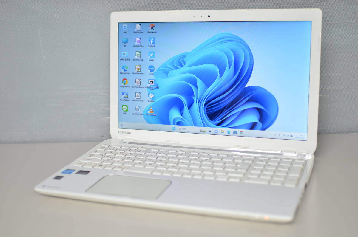 2022超人気 中古良品ノートパソコン Windows11+office 新品爆速