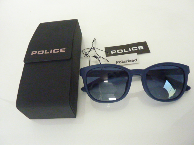 R500B　未使用品 POLICE ポリス LOUD SPLA69J 20LP 53□19 偏光サングラス ネイビー系 眼鏡ケース付き 　めがね_画像1