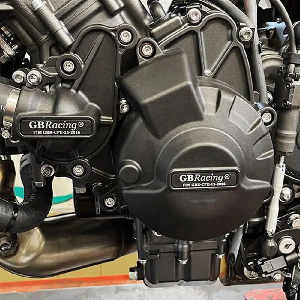 新型XSR900('22~)MT-09('21~) エンジンプロテクター エンジンカバー