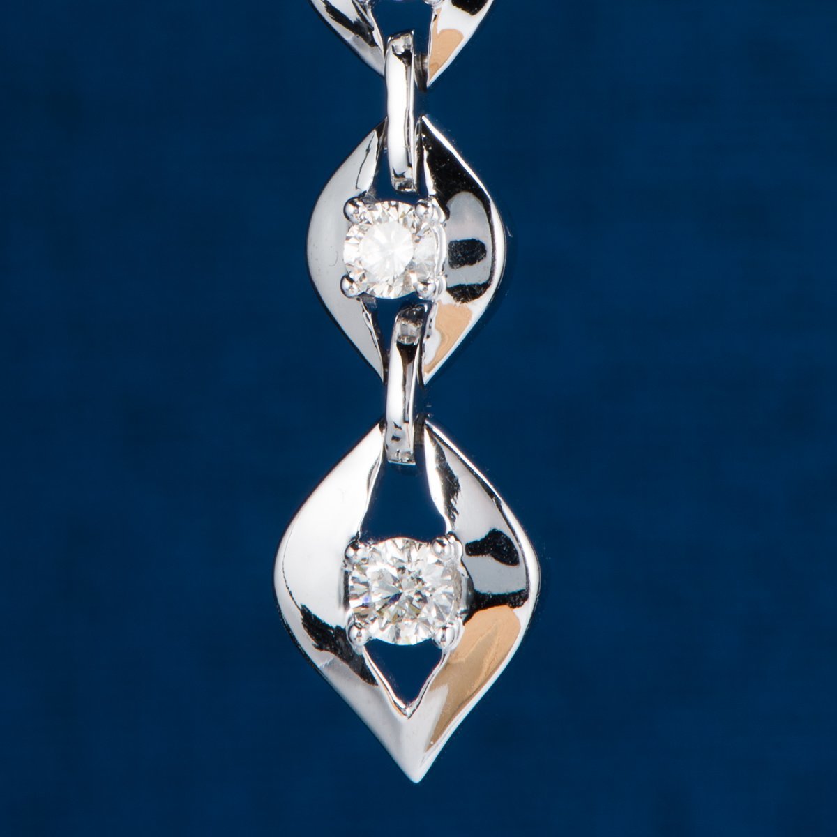 ダイヤモンドを5石使用した胸元をエレガントなダイヤモンド ホワイトゴールドペンダントネックレス D: 0.5ct K18WG 45cm_画像6