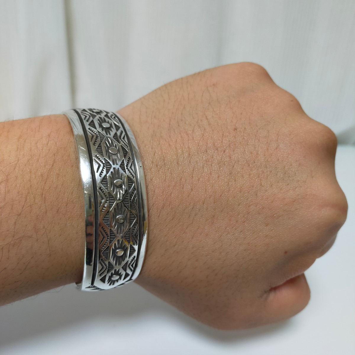 NAVAJO ナバホ族 Troy Laner トロイラナー スタンプバングル NAVAJO ナバホ族 Troy Laner トロイラナー スタンプバングル