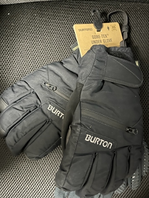 激安先着 Glove Under Gore-Tex Burton True グローブ XS Black