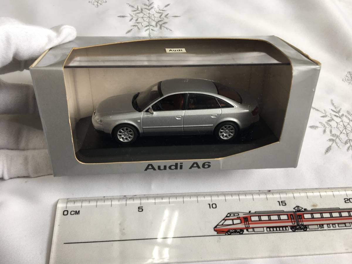 激レア！Audi A6 minichamps アウディ ミニカー 1/43_画像1
