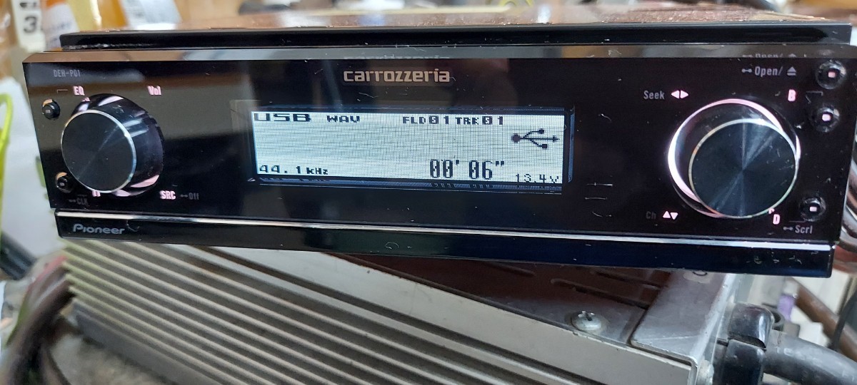 ☆カロッツェリア☆ carrozzeria☆DEH-P01☆動作確認済☆付属アンプ付
