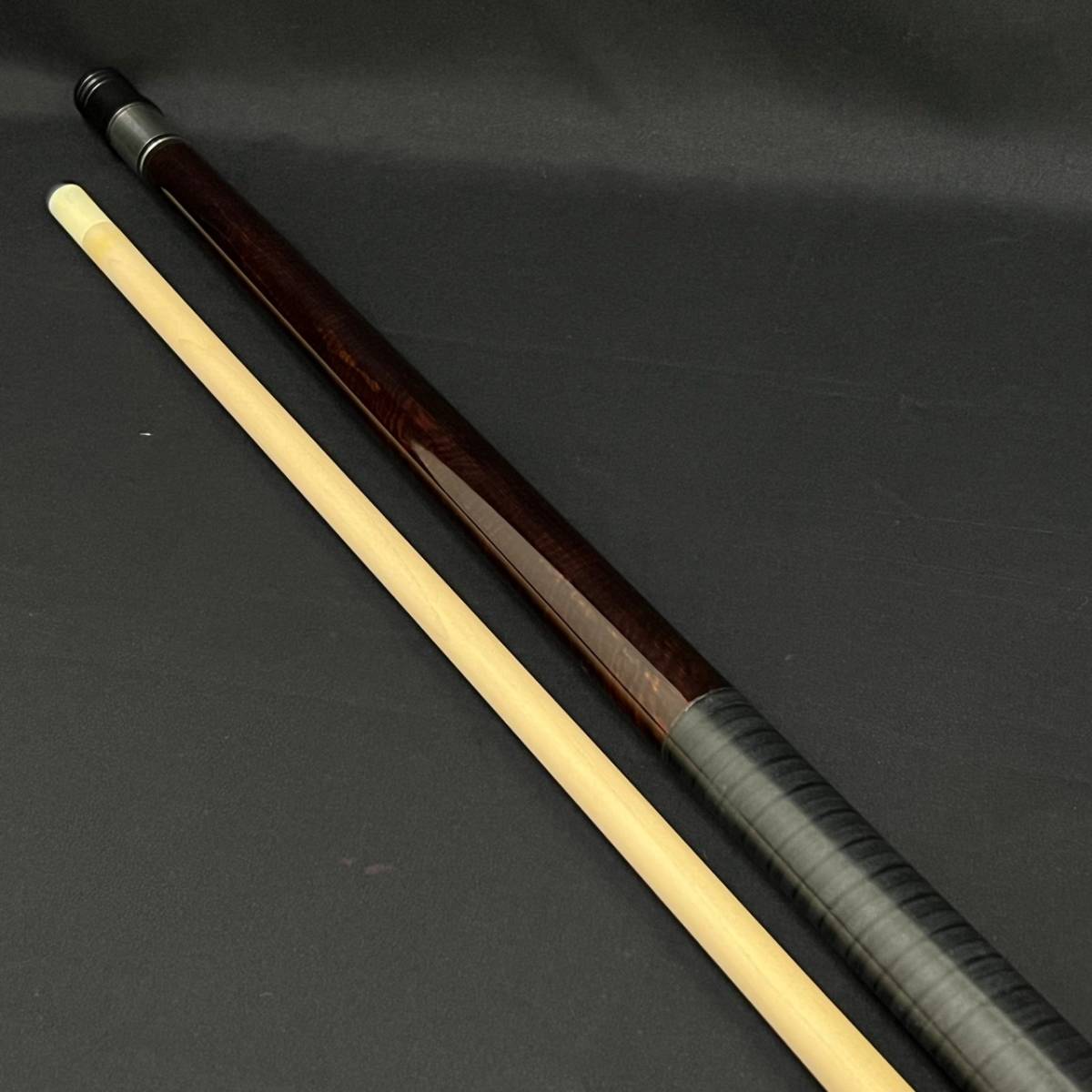 BGg072R 120 Scorpion スコーピオン ビリヤード キュー 19oz 全長約