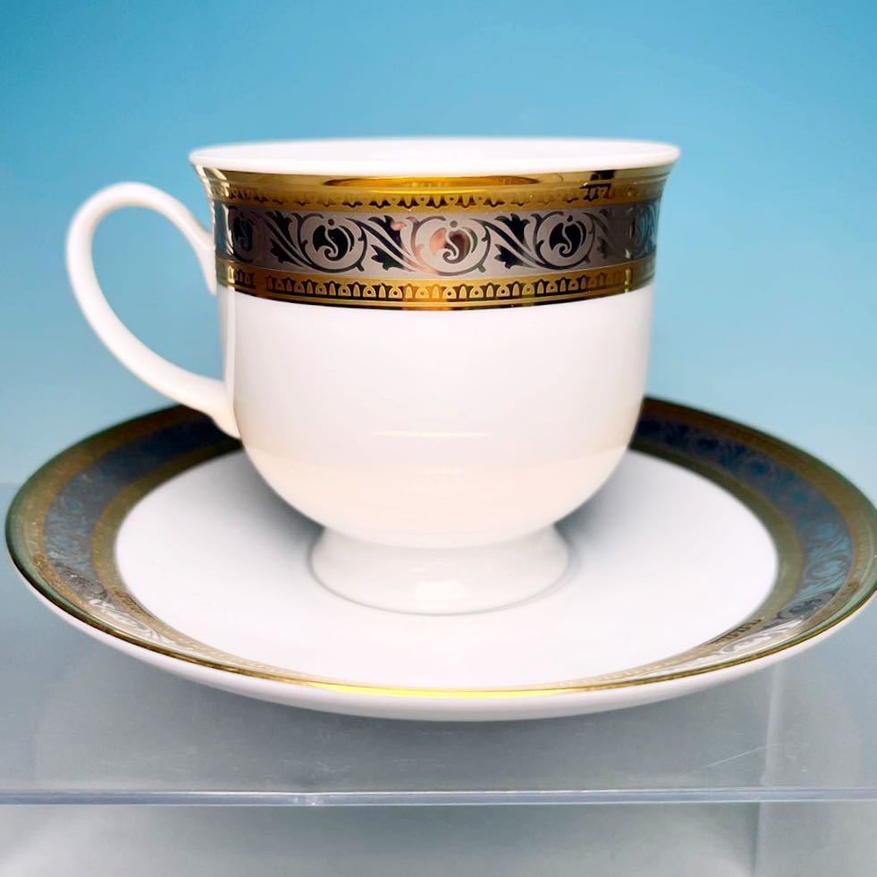 * Rosenthal gold paint cup & saucer ( box less .)