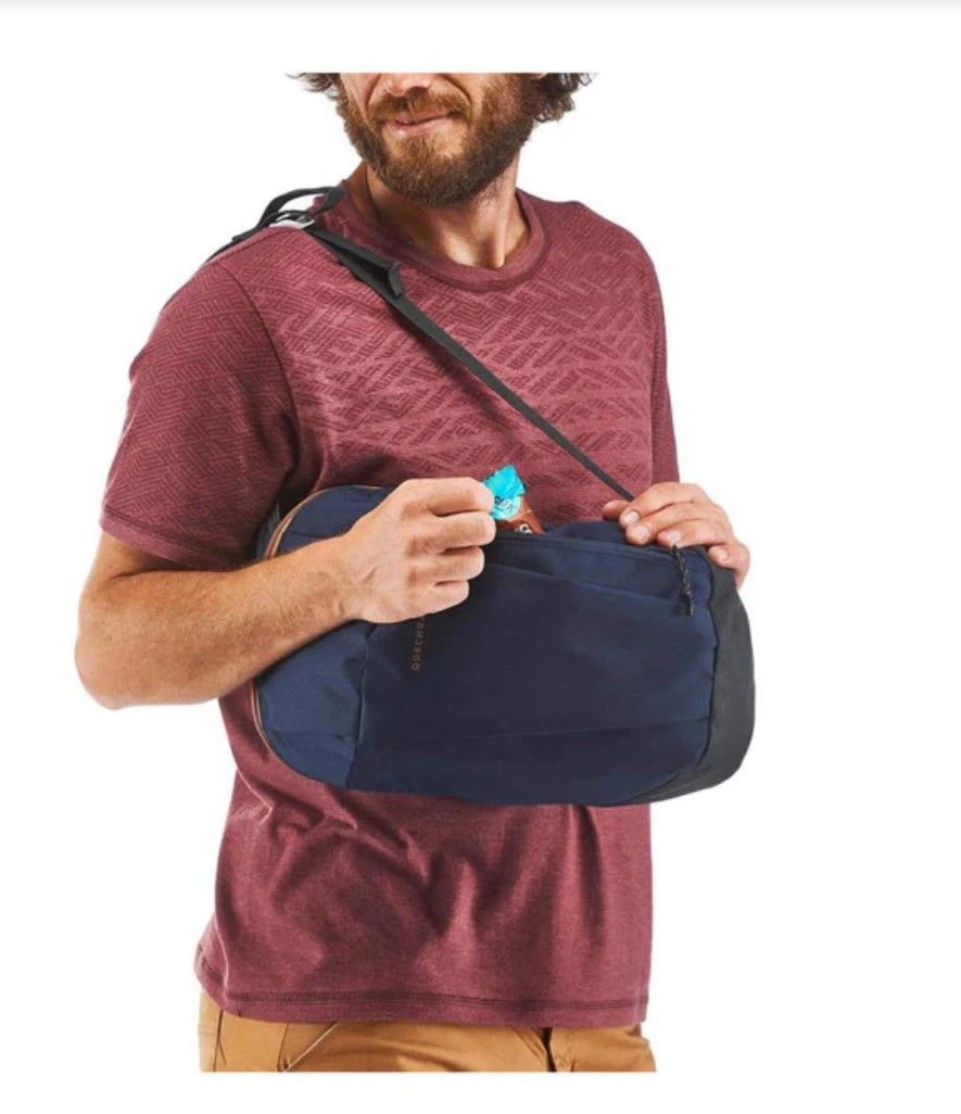 DECATHLON デカトロン QUECHUA ケシュア バックパック リュック ネイビー 新品未使用品|PayPayフリマ DECATHLON デカトロン バックパック*リュック☆ブラック☆