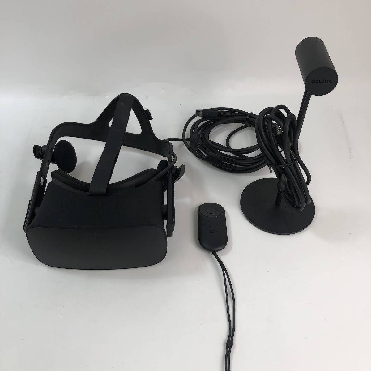 Oculus Rift cv1 製品版 2016 オキュラス リフト(テレビゲーム)｜売買