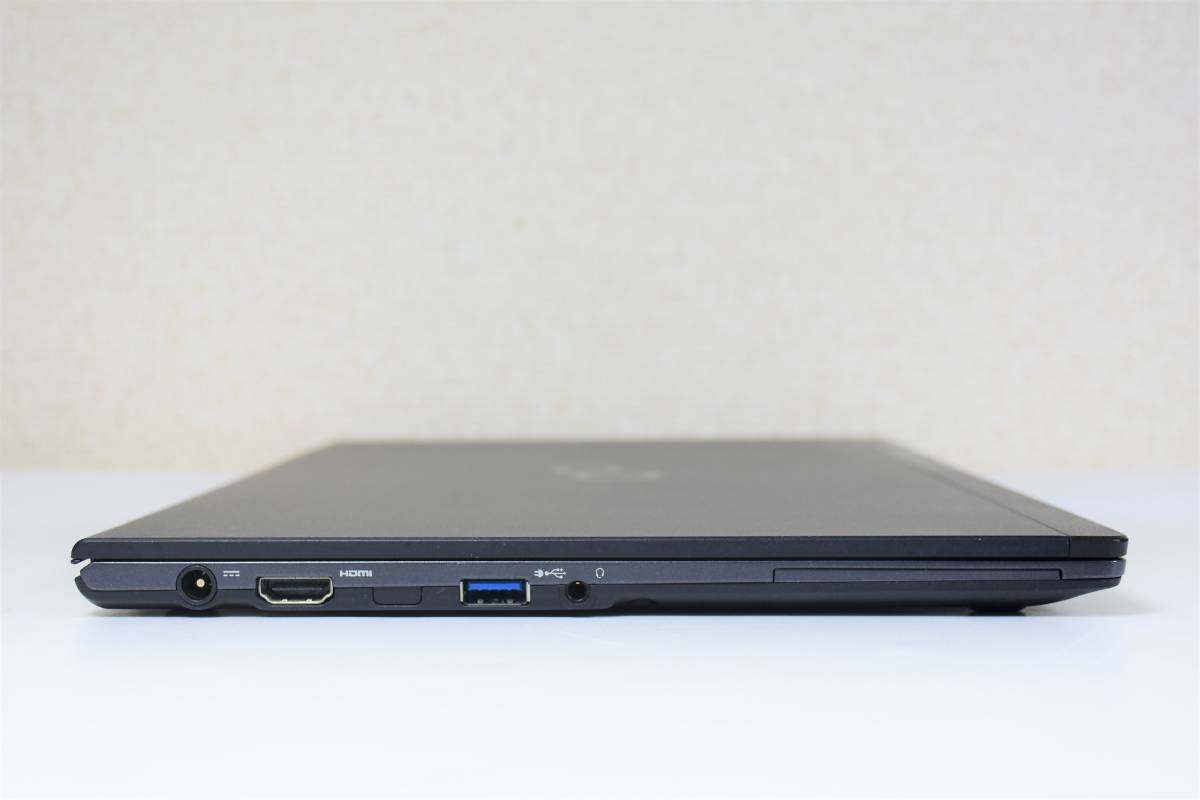 FUJITSU LIFEBOOK U937/R /Core i5-7300U/メモリ8GB/NVMe SSD 256GB