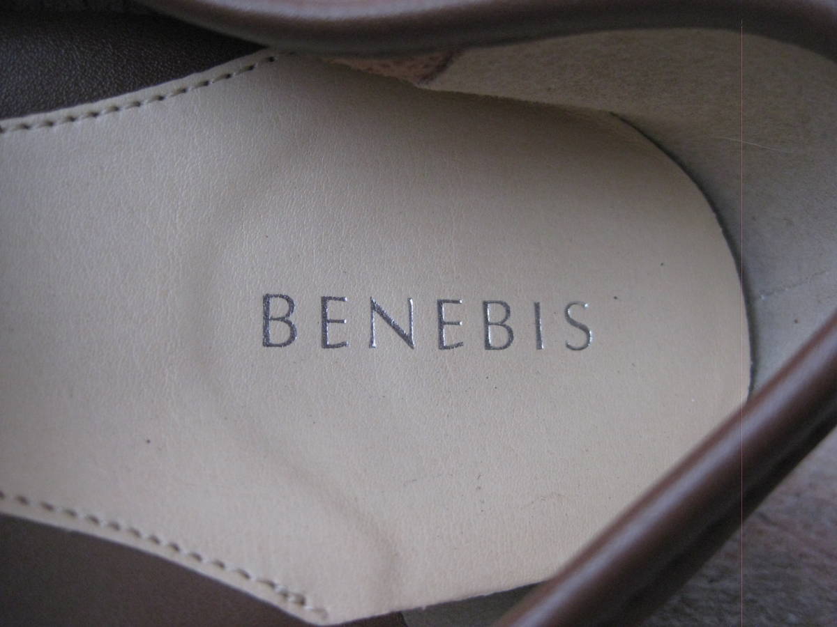 ★benebis フラットシューズ　　茶　　　２４.5cm　　　美品_画像8