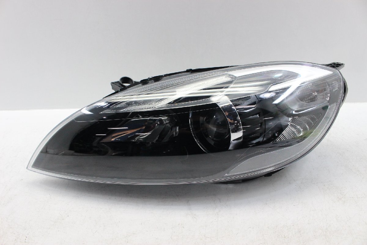  beautiful goods / damage less VOLVO Volvo MB V40 previous term LED head light left left side 31420009 722.71.000 290172-A129