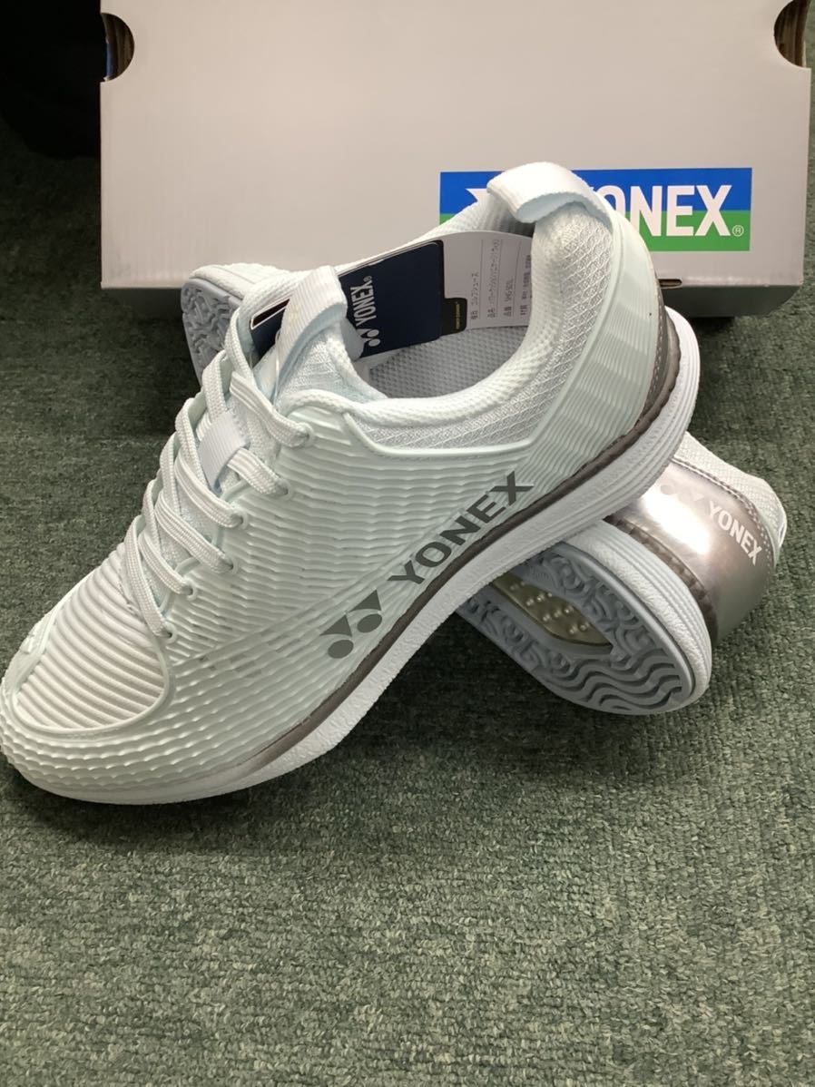 即発送可能】 ☆新品未使用品 YONEX レディース スパイクレスゴルフ