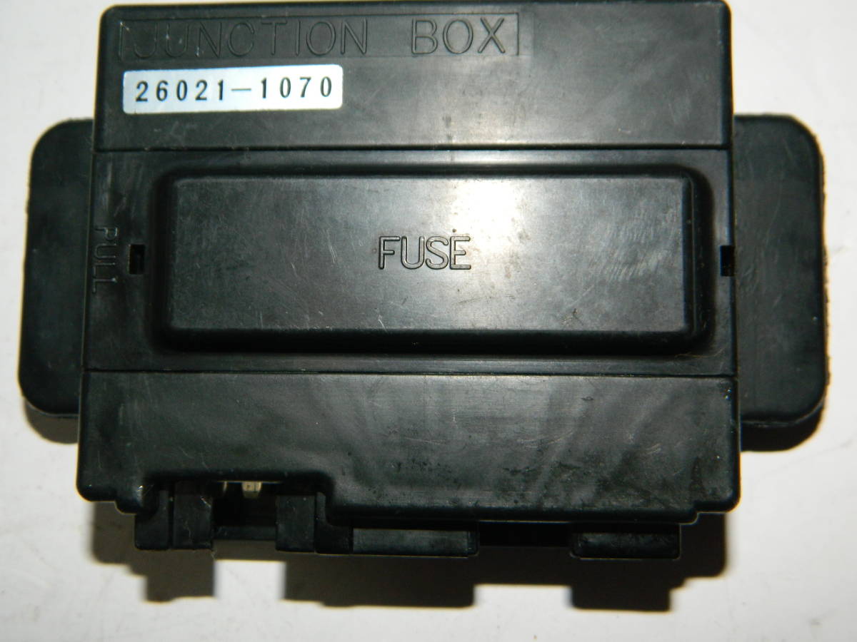 Yahoo!オークション - 72 ZX-4 ヒューズボックス ZX4 ZX400G 0 Yahoo!オークション - 72 ZX-4 ヒューズボックス ZX4 ZX400G 0