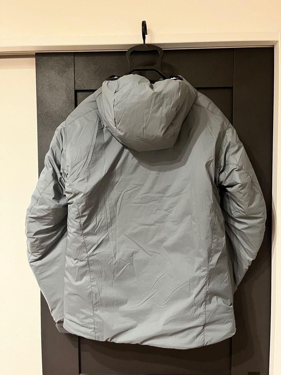 ARC'TERYX × BEAMS 別注 ATOM AR HOODIE Sサイズ|Yahoo!フリマ ARC'TERYX × BEAMS 別注 ATOM AR HOODIE Sサイズ|Yahoo!フリマ