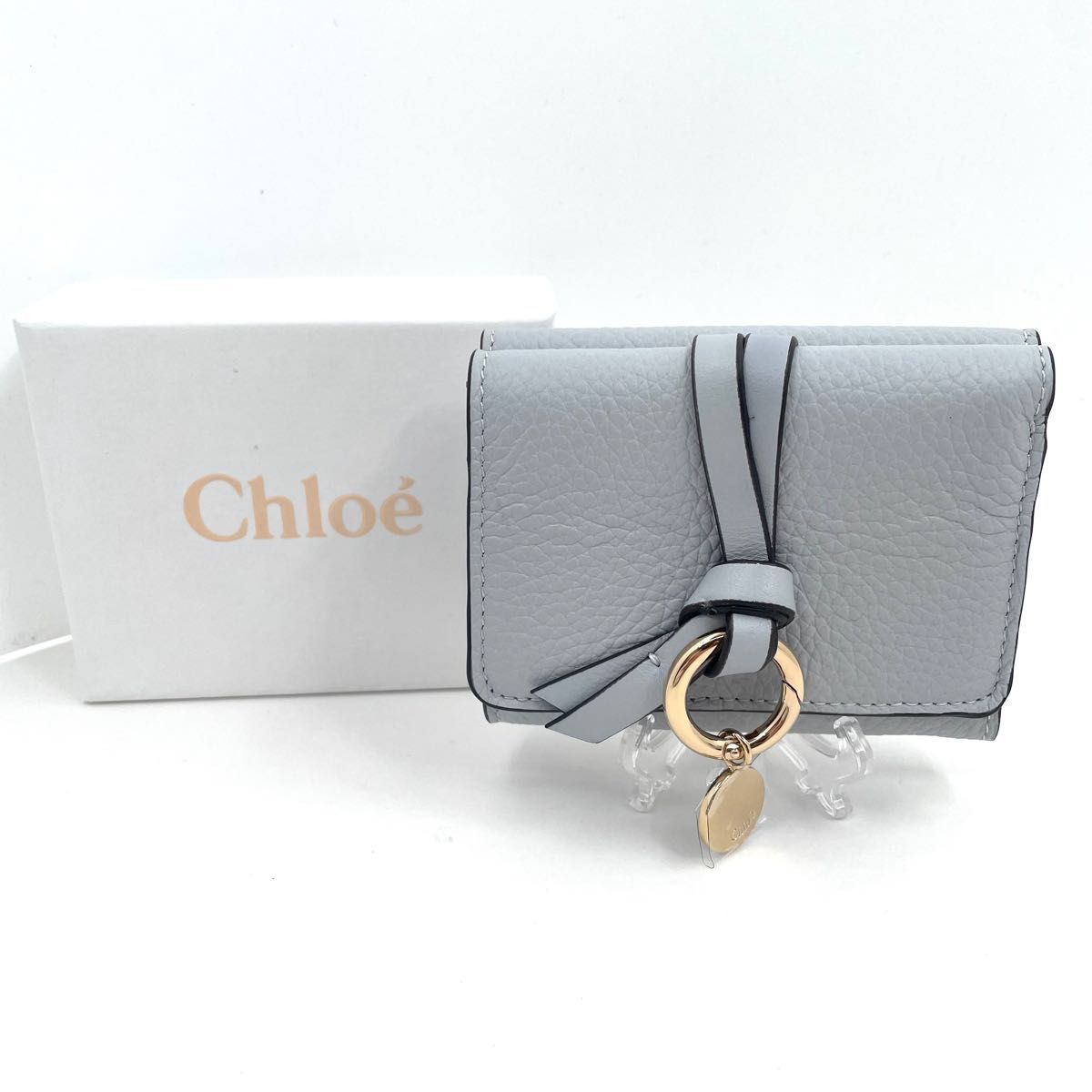 Chloe クロエ 折り財布 財布 水色|Yahoo!フリマ(旧PayPayフリマ) Chloe クロエ 折り財布 財布 水色|Yahoo!フリマ(旧PayPayフリマ)