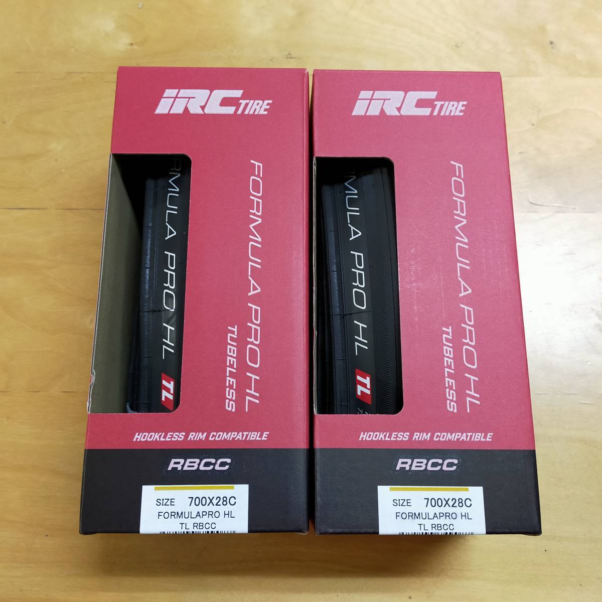 2本セット FORMULA PRO HL TUBELESS RBCC 28C IRC フォーミュラ　プロ　チューブレス　フックレスリム対応_画像1