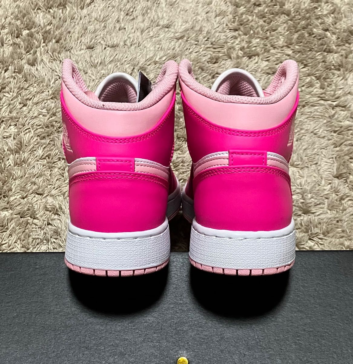 Nike GS Air Jordan 1 Mid Medium Soft Pink|Yahoo!フリマ(旧 Nike GS Air Jordan 1 Mid Medium Soft Pink|Yahoo!フリマ(旧