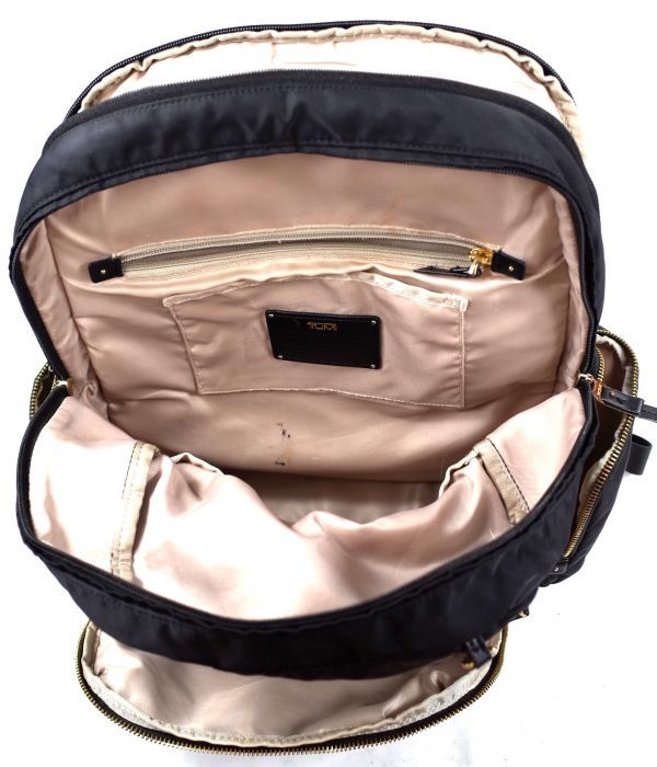 ヤフオク! - Tumi・トゥミ Voyageur 484758D『ハレ』...