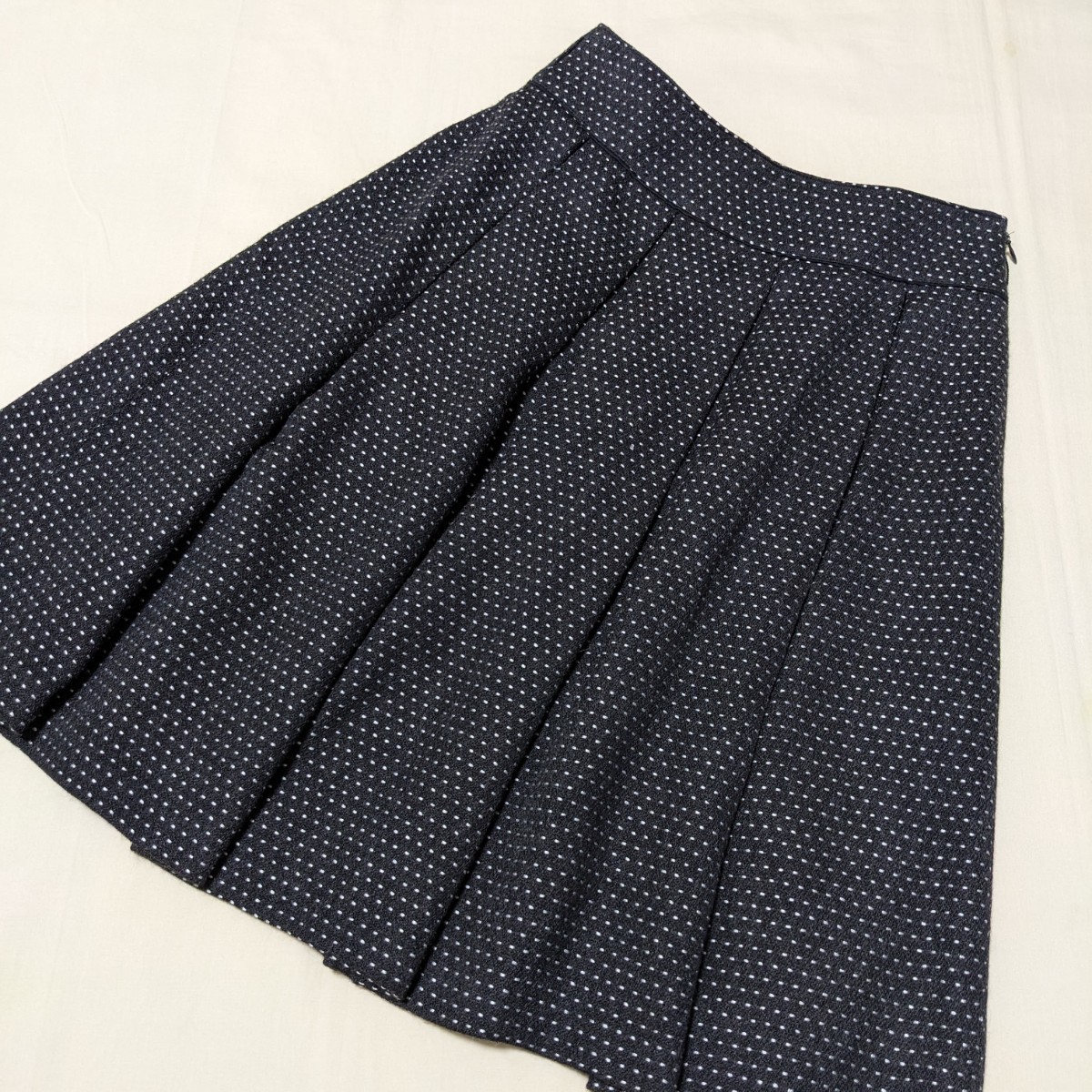 +WU21 KUMIKYOKU Kumikyoku lady's 1 S knees height box skirt box pleated skirt grade to