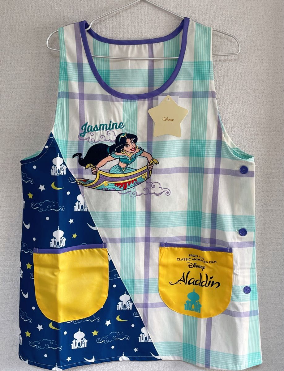 新品☆アラジン ジャスミン エプロン 保育士