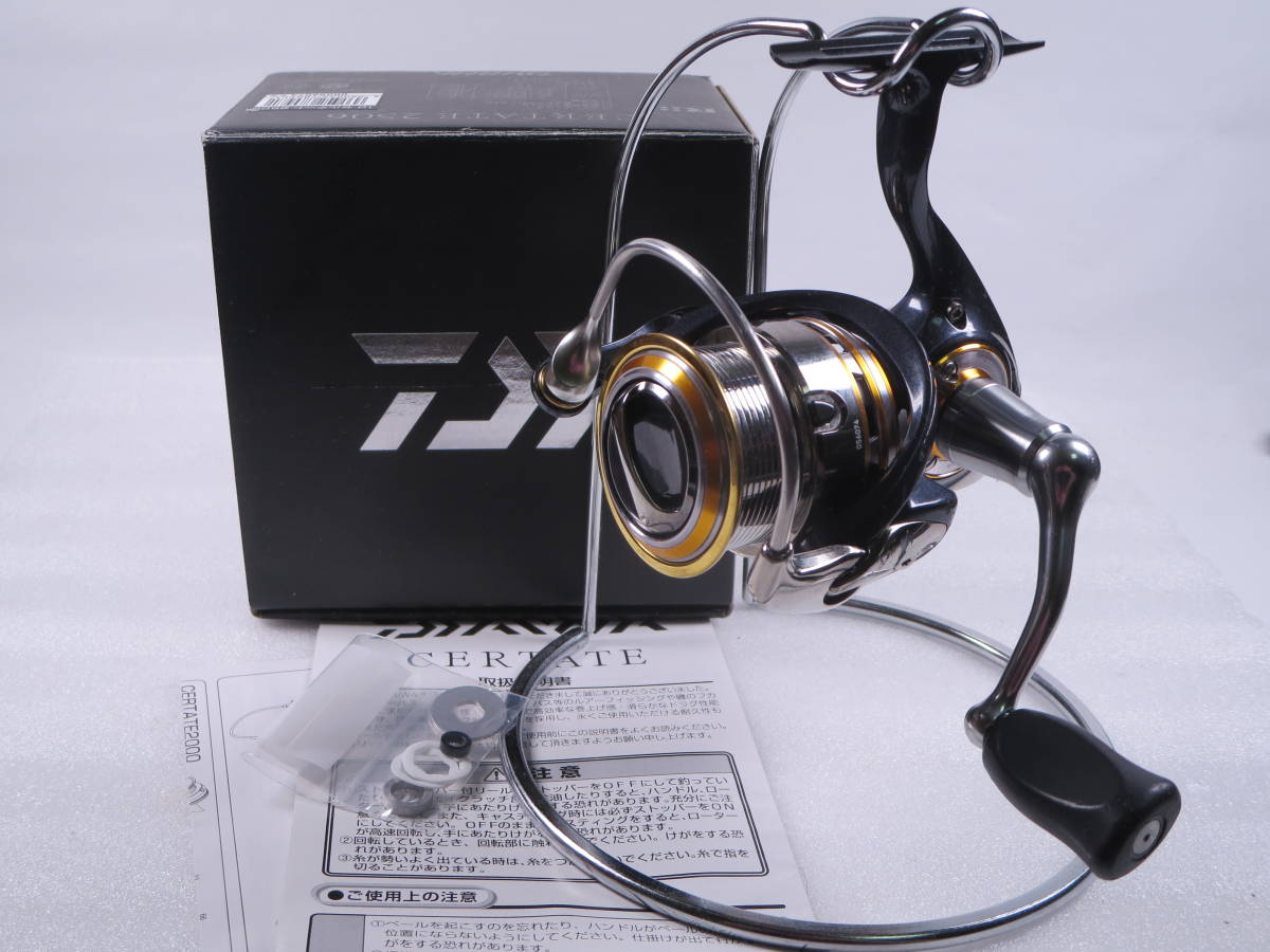 將【付属品】 ダイワ 10 セルテート 2506 Daiwa CERTATE グローブライド 機関良好 スピニングリール シーバス エギング 2500 2113