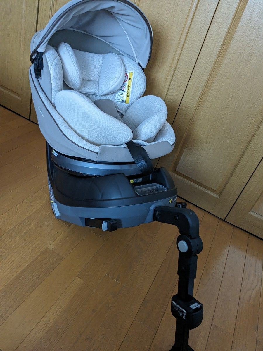 未使用★コンビクルムーヴ スマート ISOFIX エッグショック tete a tete ★