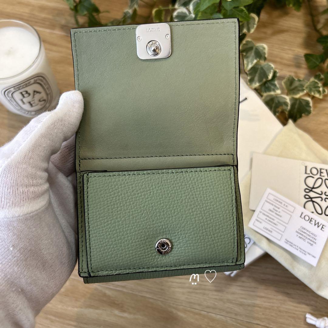 送料無料 LOEWE ロエベ アナグラムトライフォールドウォレット 送料無料 LOEWE ロエベ アナグラムトライフォールドウォレット