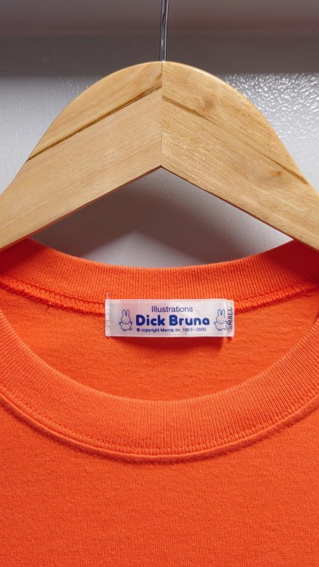 2000年製 Dick Bruna Miffy 45th Anniversary シングルステッチ プリント Tシャツ オレンジ S 半袖 ミッフィーちゃん 45周年 日本製_画像2