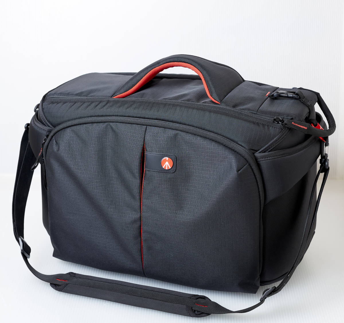 上品 マンフロット Manfrotto MB ビデオバッグ カメラバッグ PL-CC-192N ビデオケース ソフトバッグ 上品 マンフロット Manfrotto MB ビデオバッグ カメラバッグ PL-CC-192N ビデオケース ソフトバッグ
