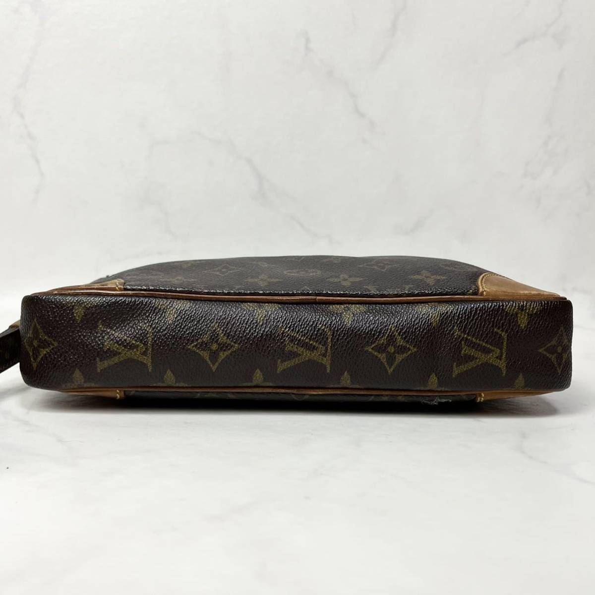 LOUIS VUITTON ルイヴィトン モノグラム PVC レザー マルリードラゴンヌGM セカンドバッグ クラッチバッグ M51825 843(セカンドバッグ)|売買されたオークション情報 LOUIS VUITTON ルイヴィトン モノグラム PVC レザー マルリードラゴンヌGM セカンドバッグ クラッチバッグ M51825 843(セカンドバッグ)|売買されたオークション情報
