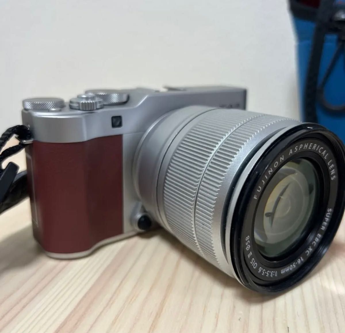 フジフィルム ミラーレス デジタルカメラ  X-A3 ブラウン　レンズキット