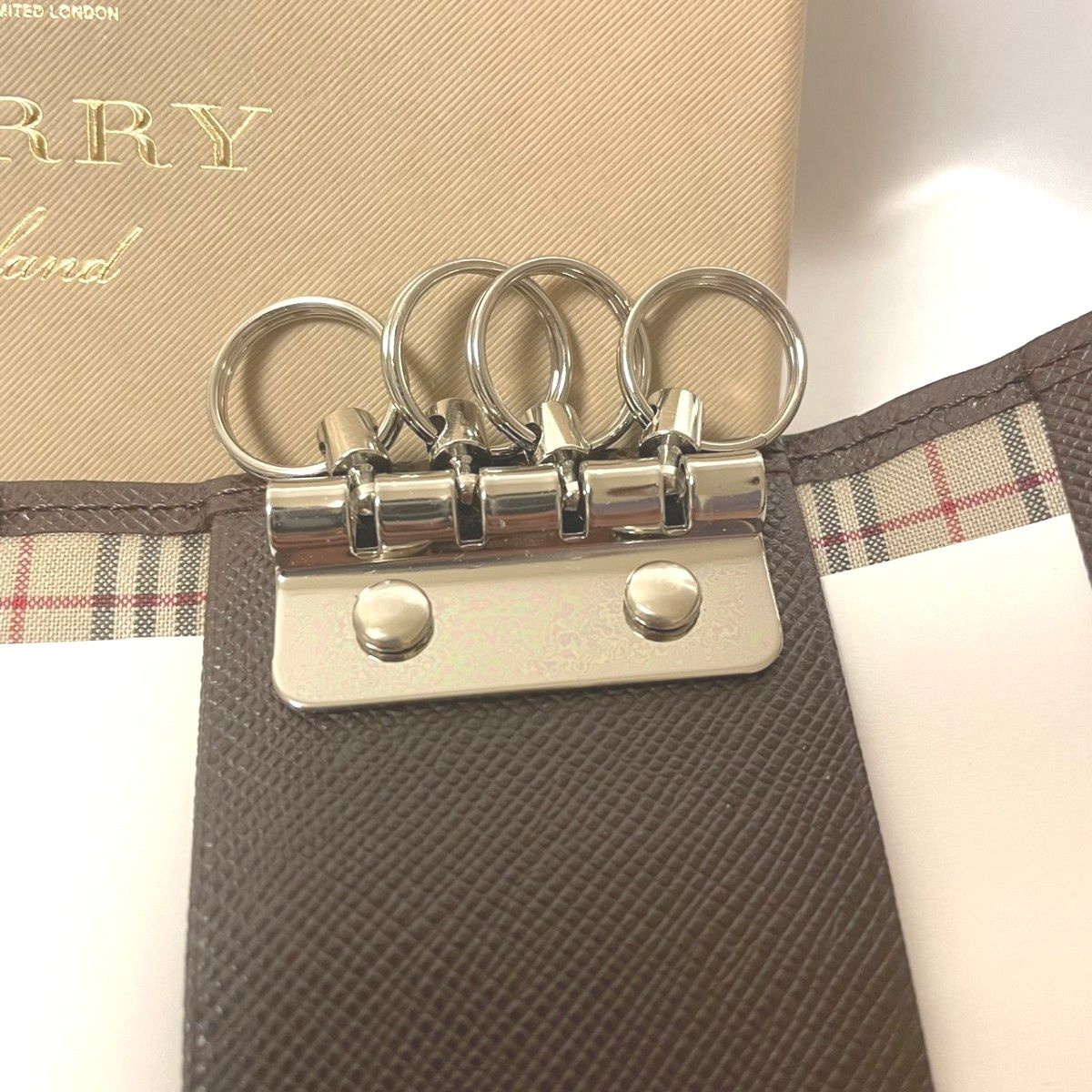 【未使用保管品】BURBERRY バーバリー キーケース 箱付 値下げ不可