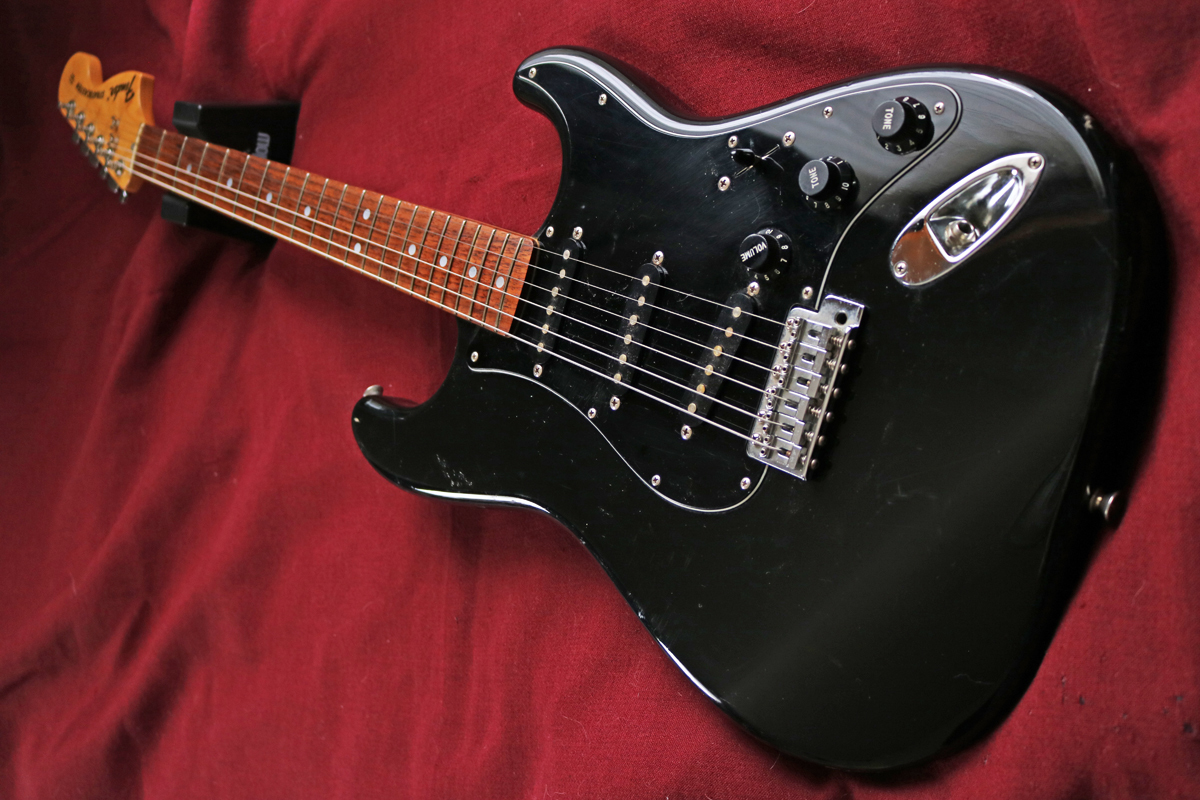 ヤフオク! - 【Fender Japan】ST72(BLK)70s St...