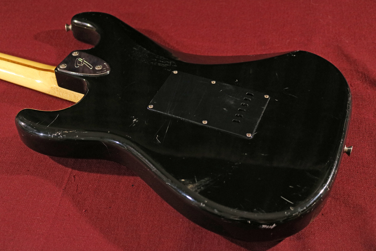 Fender Japan】ST72(BLK)70s Stratocaster(モダンロゴ・3点止め