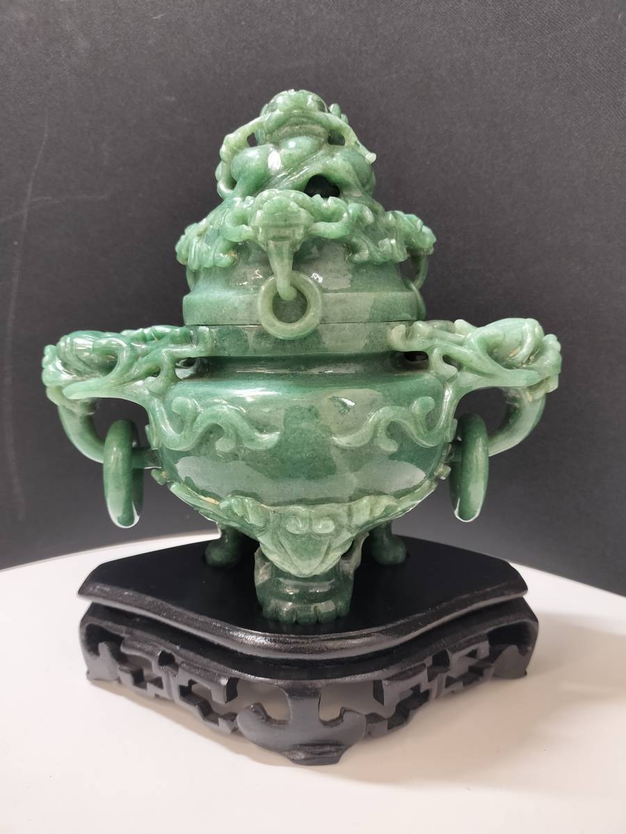 あなたにおすすめの商品 緑石 中国 美術 三脚 玉石 獅子 香炉 翡翠