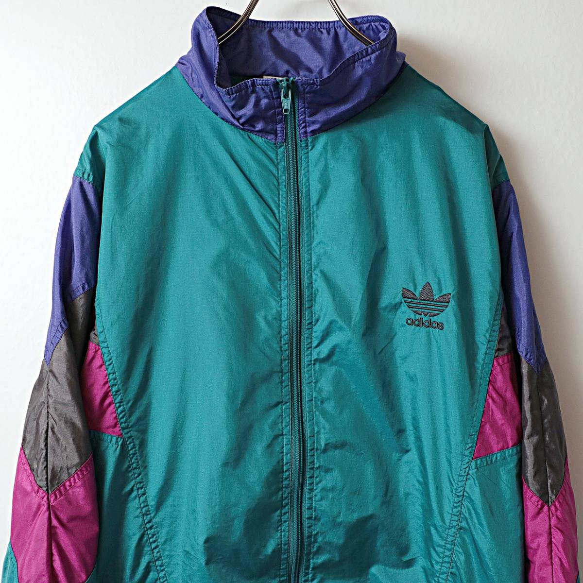 90s Adidas アディダス マルチカラー スポーツ ナイロン ジャケット 古着_画像2