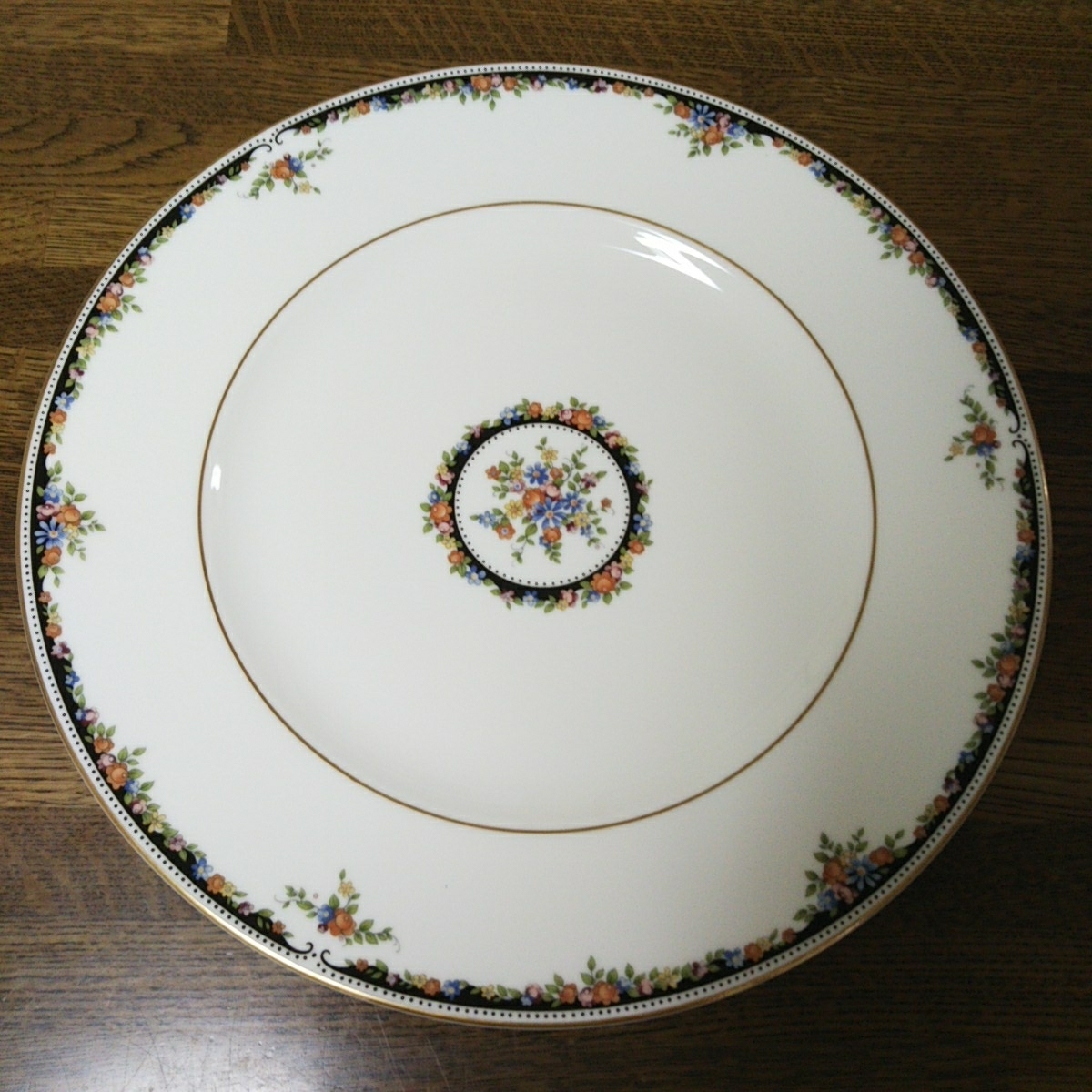WEDGWOOD OSBORNE ウエッジウッド オズボーン プレート イングランド製 ナンバリング有 美品 直径27.3cm ５枚