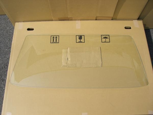 ケンメリ ２ドア用 フロントガラス 白ガラス 旧車 GC110 GC111 KGC110 L型 S20 L28_画像3