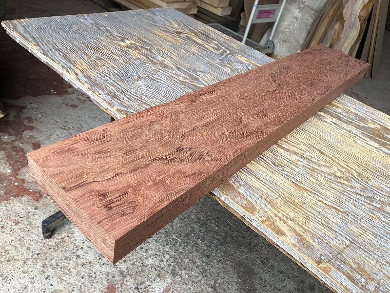 EE852G】ブビンガ 900×～160×41㎜ 一枚板 材料 天然木 無垢材 木材