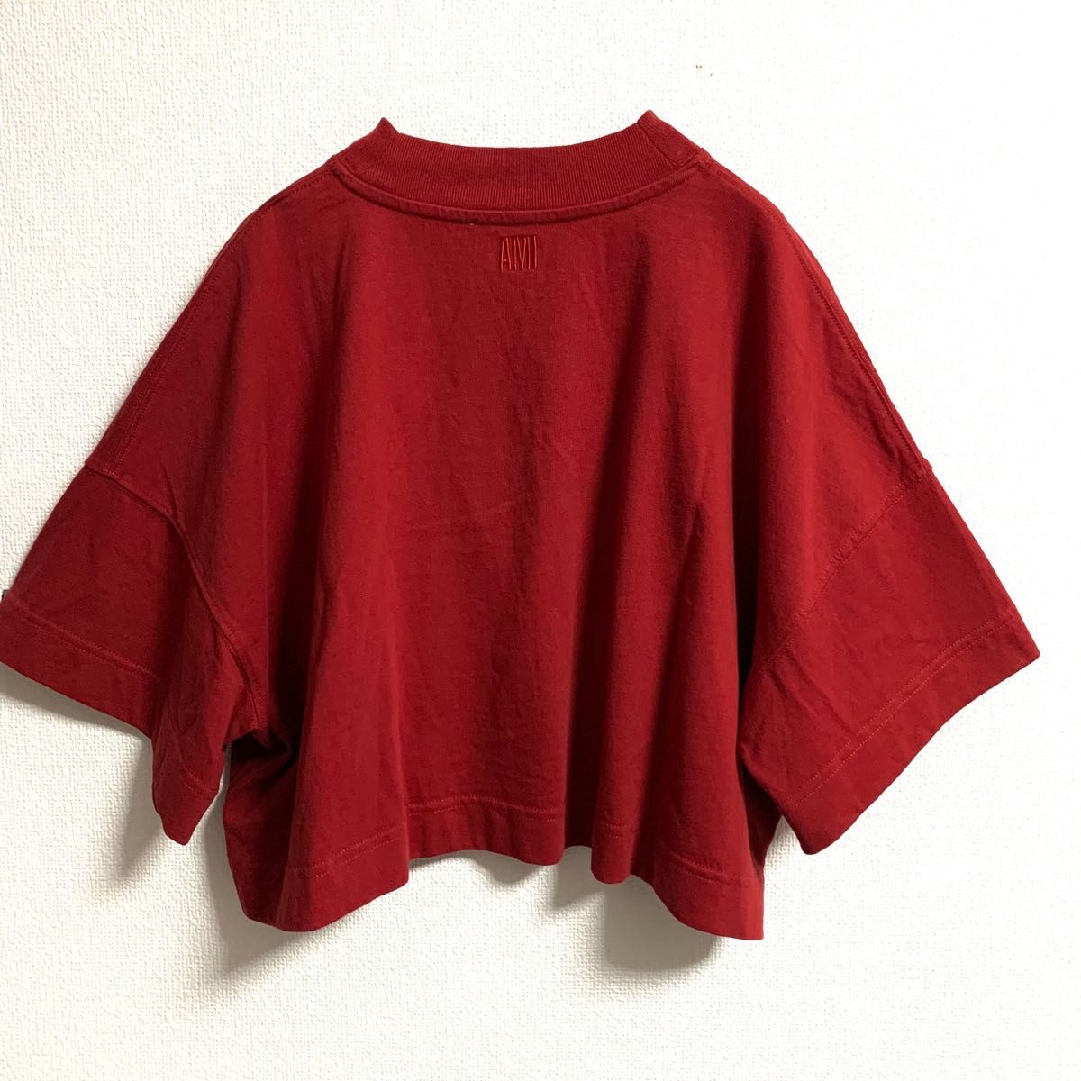 AMI Paris アミパリス クロップド Tシャツ レッド 新品未使用 AMI Paris アミパリス クロップド Tシャツ レッド 新品未使用