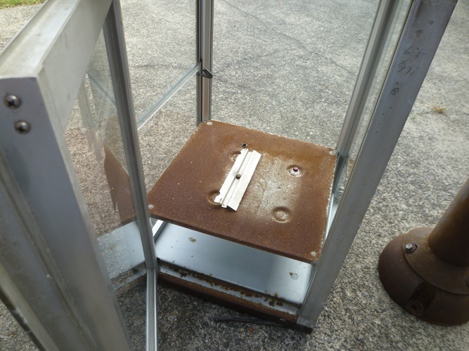 昭和レトロ  昔の公衆電話BOX ジャンク品 2個口発送  送料無料 （沖縄、北海道、離島は除く）の画像6