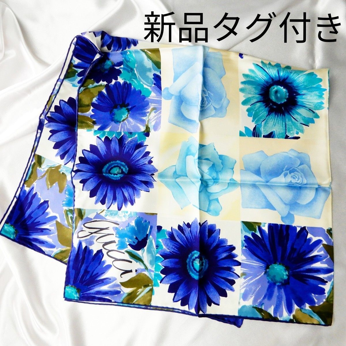 新品タグ付き】GUCCI スカーフ 花柄 ブルー シルク-